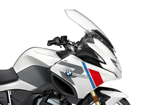 SIG 1152 03 BMW R1250RT R LINE Grey Red Blue Stickers Alpine White 2021 Right 02