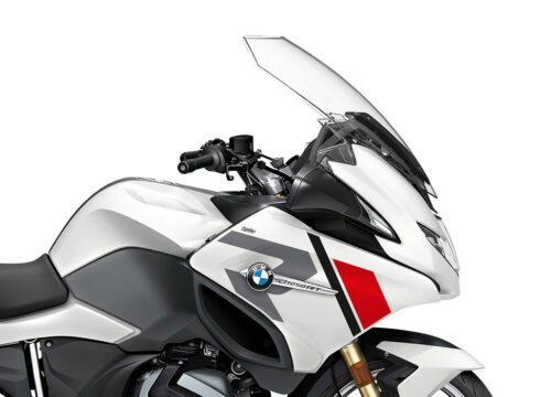 SIG 1153 03 BMW R1250RT R LINE Grey Red Black Stickers Alpine White 2021 Right 02
